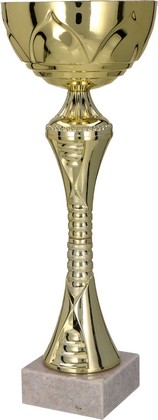 Złoty puchar z przykrywką