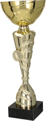 Złoty puchar z przykrywką