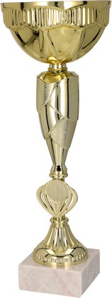 Złoty puchar z przykrywką