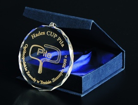 Medal kryształowy grawerowany