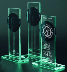 Trofeum szklane grawerowane - prostokątne z niebie